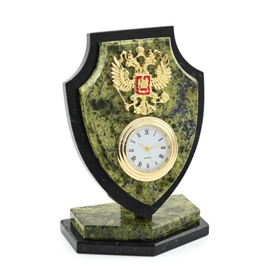Часы из змеевика "щит" с гербом, 100*60*150мм.