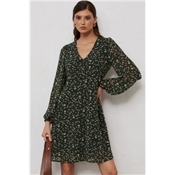 Зелёное платье с цветочным принтом