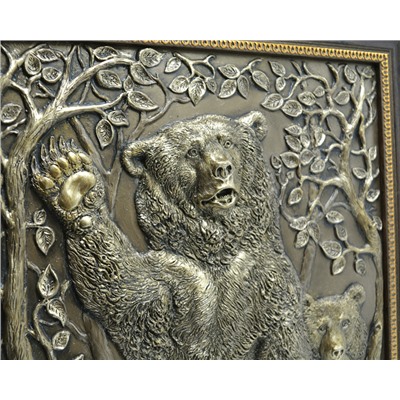 Барельеф-Картина "Медведь приветливый" 420*340мм