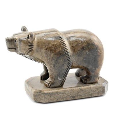Скульптура из кальцита "Медведь на подставке" 130*60*85мм