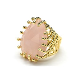 Большое кольцо с розовым кварцем из ювелирного сплава