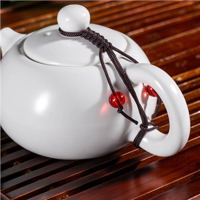 Набор для чайной церемонии керамический «Небо», 5 предметов: 4 пиалы 50 мл, чайник 200 мл, цвет белый