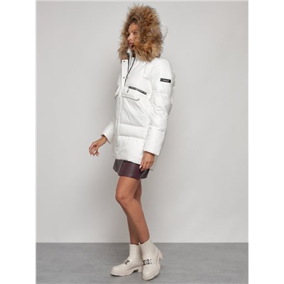 Куртка зимняя женская модная с мехом белого цвета 132298Bl