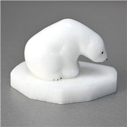 Скульптура из кальцита "Медведь на льдине" 100*75*65мм