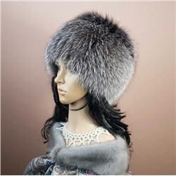 Меховая шапка "Барбара" мех блюфрост, цвет серебро.