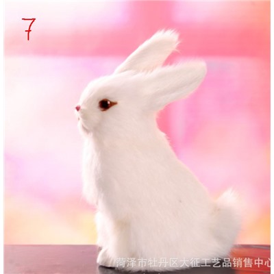 Фигурка Белый кролик из натурального меха h1125