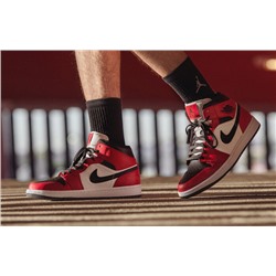 Nike Air Jordan 1 Red White