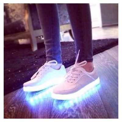 Светящиеся кроссовки с LED подсветкой, цвет белый A99