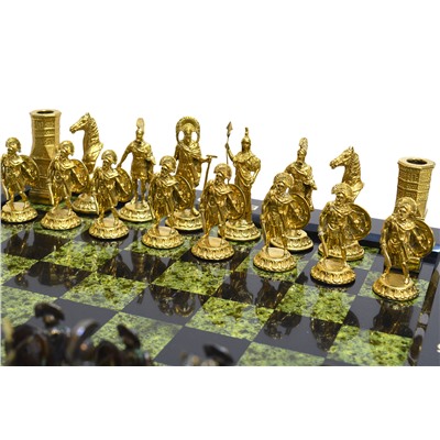 Шахматы подарочные из камня долерит, змеевик и бронзы "Спарта", 400*400мм