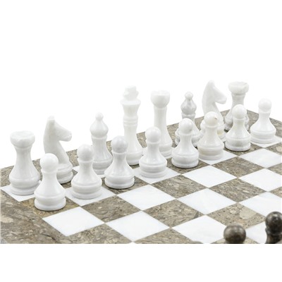 Шахматы из ракушечника и мрамора белого 370*370мм