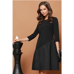 Платье чёрное с асимметричным воланом