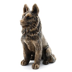 Скульптура из кальцита "Собака овчарка Гай" 55*70*115мм.