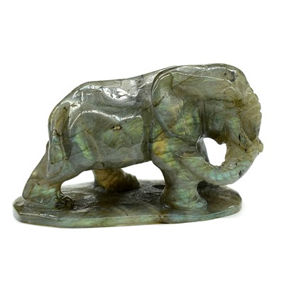 Скульптура из лабрадора Слон.