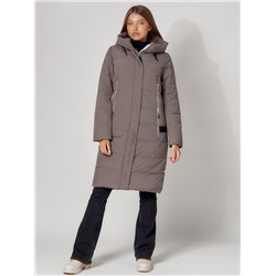 Пальто утепленное с капюшоном зимние женское  коричневого цвета 442189K