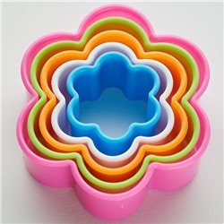 Набор пластиковых форм для печенья "Цветочки" 5 размеров BE-4301P/5