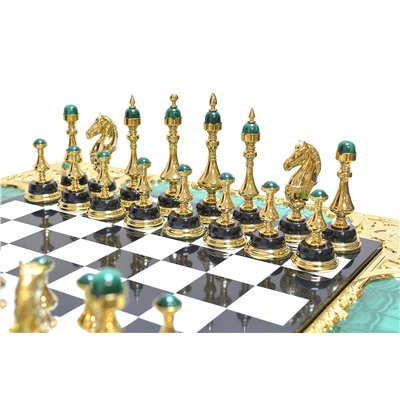 Эксклюзивные шахматы ручная работа с малахитом Златоуст.
