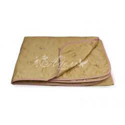 Одеяло "Верблюд" стеганое облегченное п/э (плотность 150г/м2)