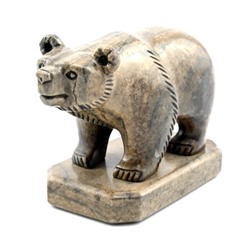 Скульптура из кальцита "Медведь на подставке" 130*60*85мм