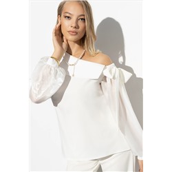 Белая блузка с открытым плечом