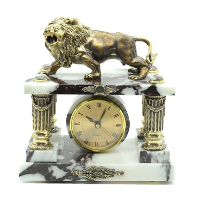 Часы каминные из мрамора и долерита "Лев" 190*115*200мм.