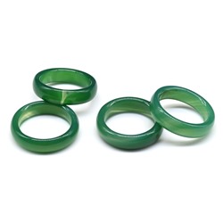 Кольцо из агата тонированного ширина 5-6мм цв.зеленый