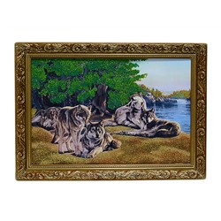 Картина из камня в деревянном багете репродукция "Стая волков у озера" 32,5*22,5см