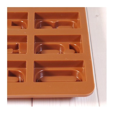 Форма силиконовая для шоколада "Цифры" 20*10 см, 10 ячеек