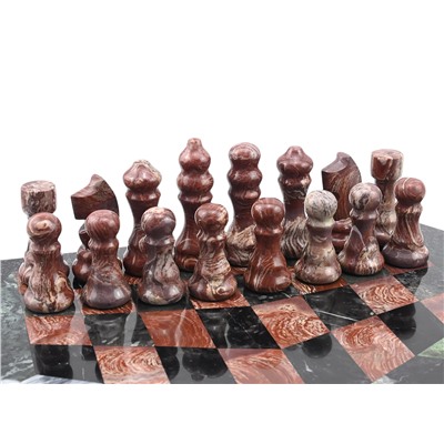 Шахматы подарочные из камня змеевик "На троих" 500*440мм