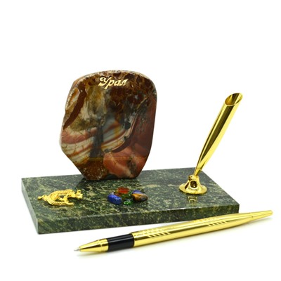 Сувенир настольный скол яшмы на змеевике с ящеркой и ручкой, 15*8*9,5см