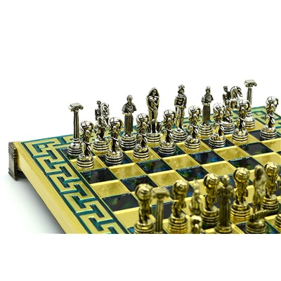 Шахматы сувенирные с металлическими фигурами "Атлас" 205*205мм.